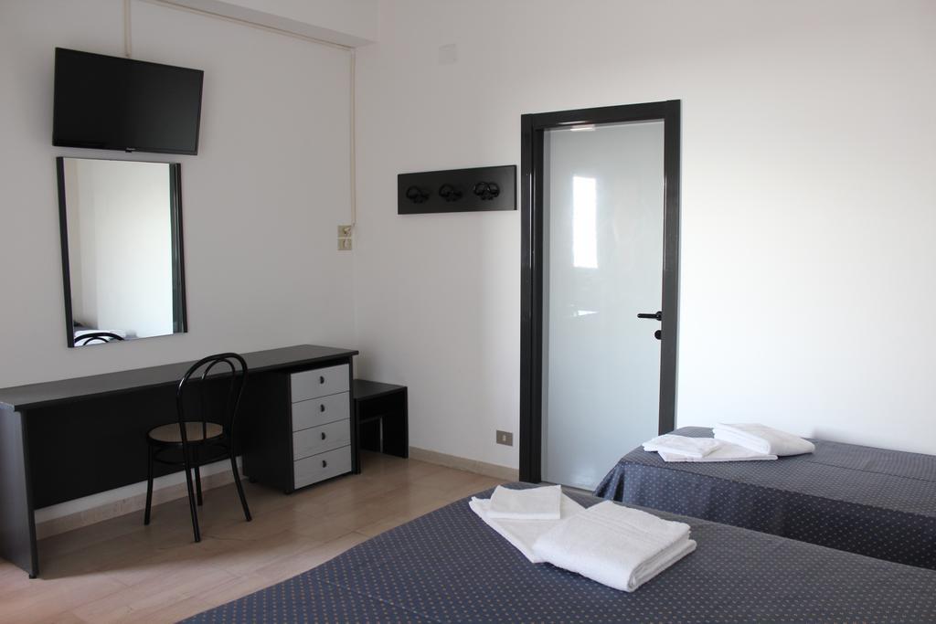 Hotel Grand Meeting Rimini Luaran gambar