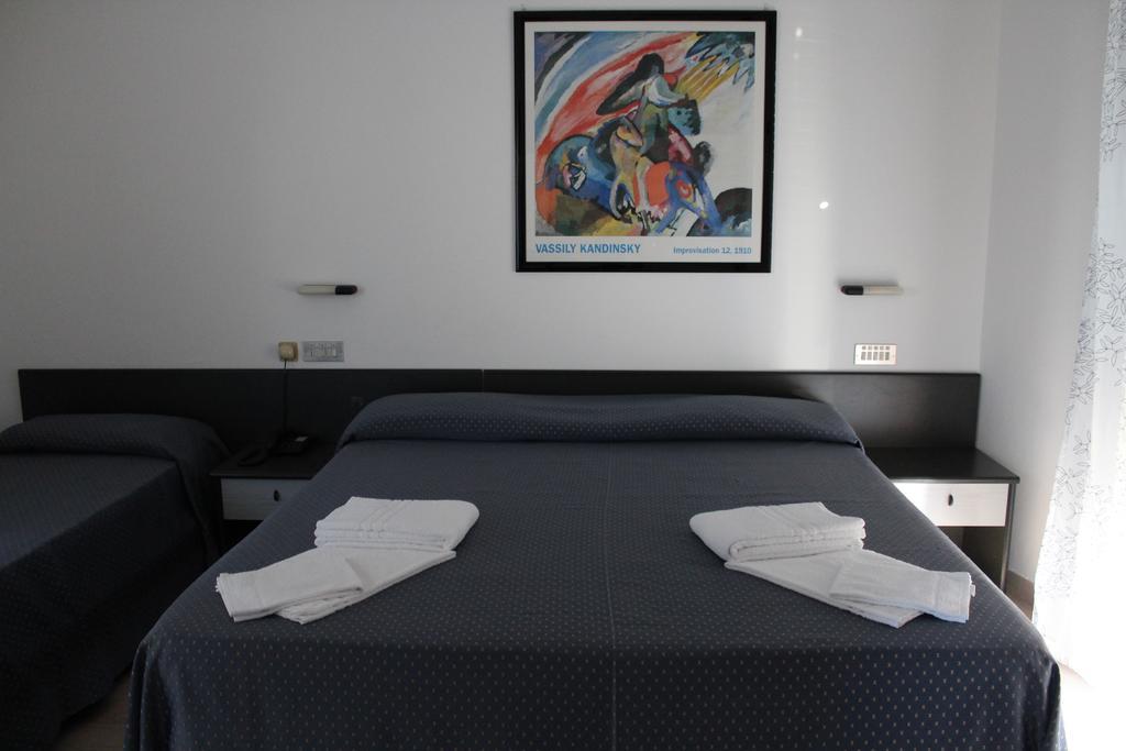 Hotel Grand Meeting Rimini Luaran gambar