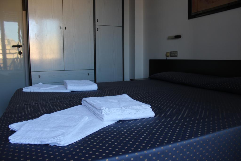 Hotel Grand Meeting Rimini Luaran gambar
