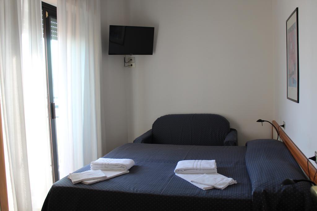 Hotel Grand Meeting Rimini Luaran gambar