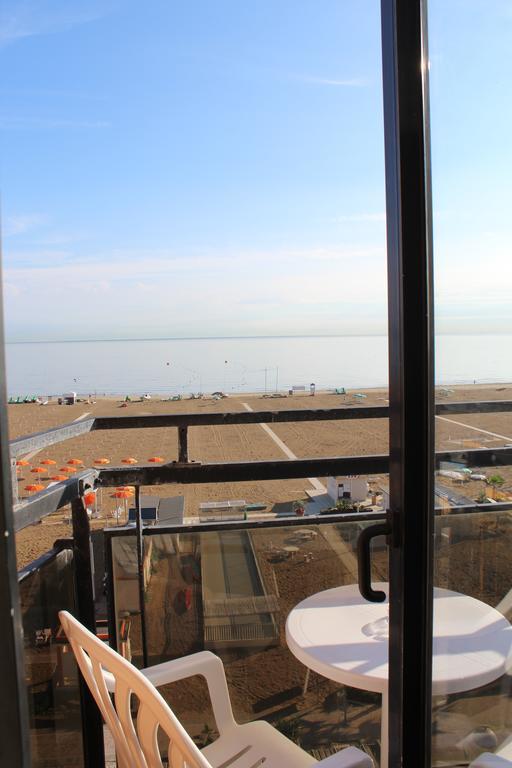 Hotel Grand Meeting Rimini Luaran gambar